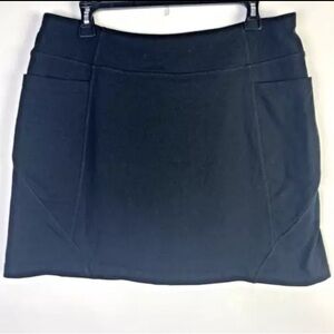 Athleta Excursion Skort L Black Hiking Athletic under shorts skirt running